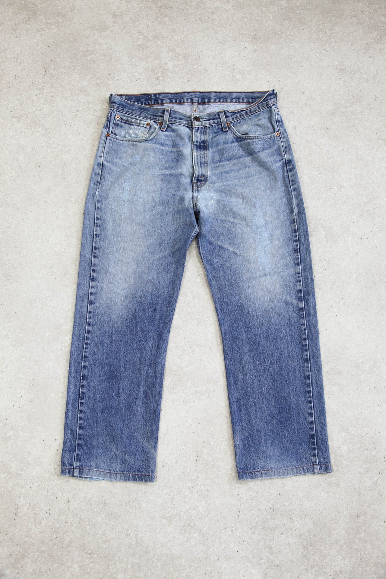 Y2K Levi's Mid Wash Jeans (W36 L28)