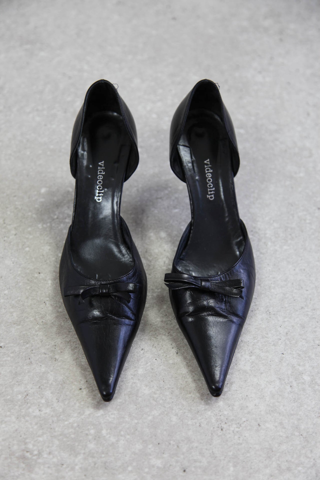 Black Leather Bow Kitten Heels (EU38/ UK5)